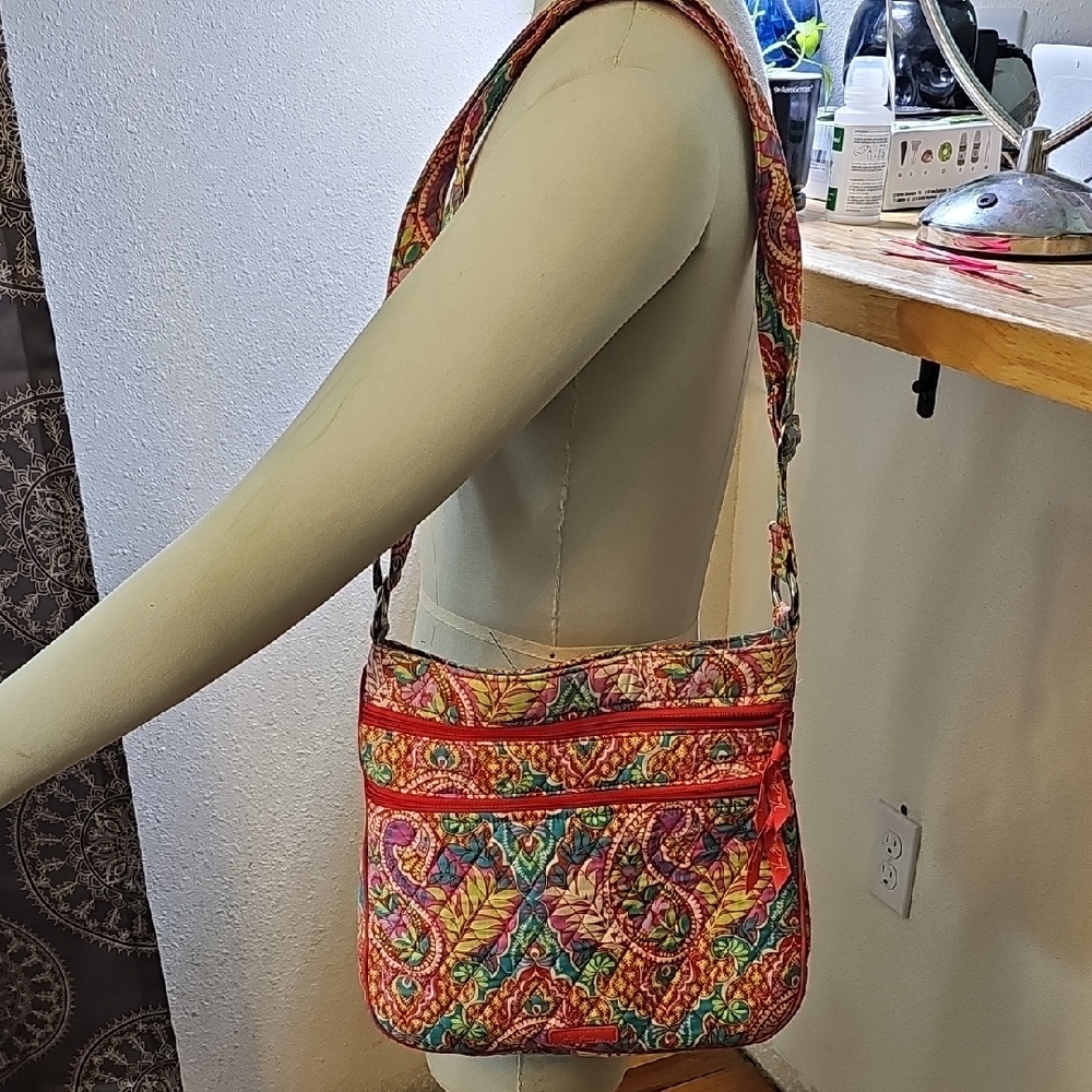 Vera Bradley Lighten Up Slim Crossbody Bag Multi Color Paisley Print. NWOT